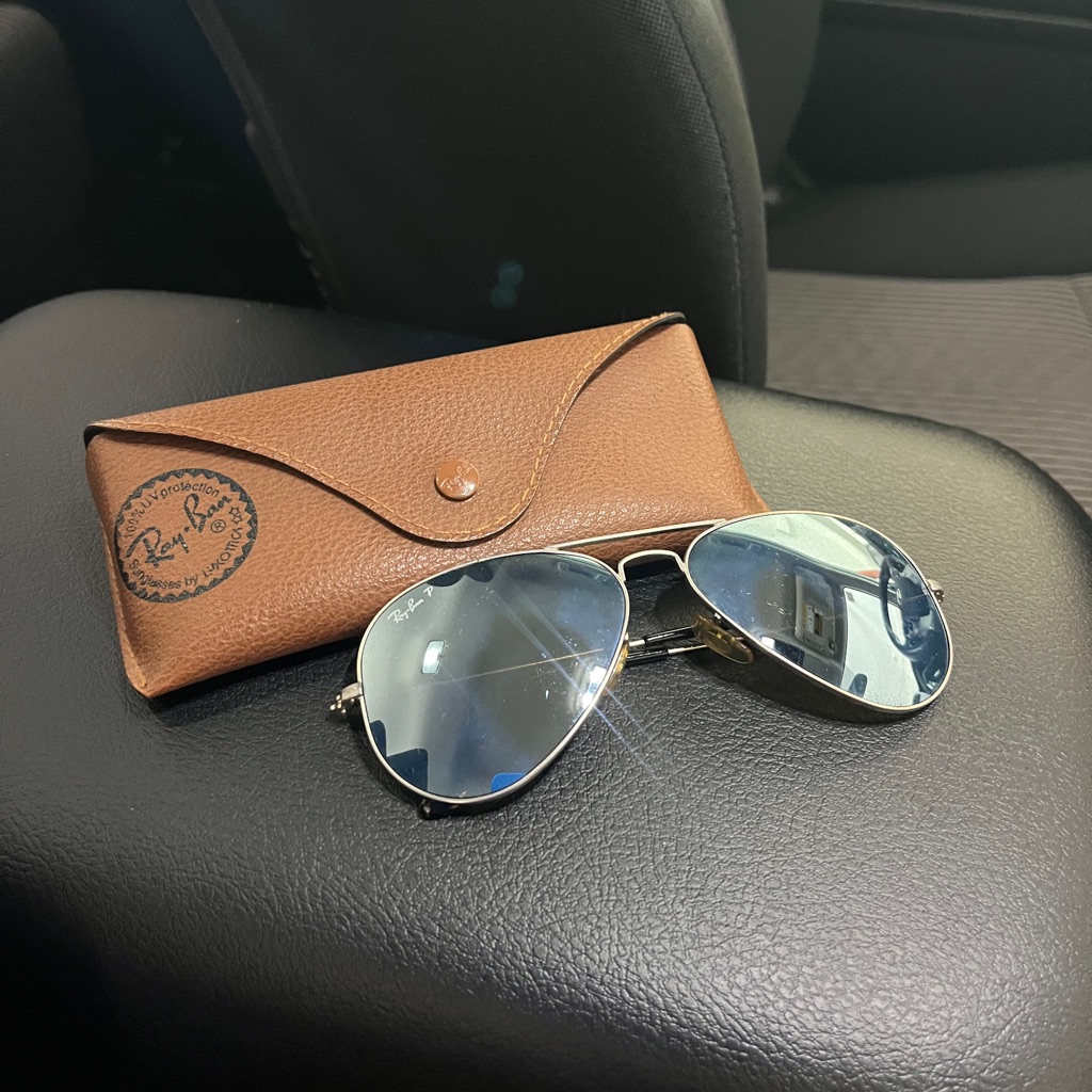 RayBan Silver Aviator Sunglasses With Brown Case